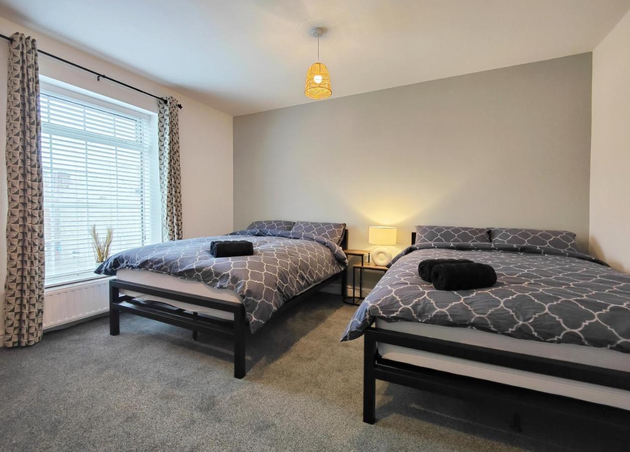 Stott House - Bright Spacious Townhouse 15 Minutes To Central Manchester With Free Parking Βίλα Εξωτερικό φωτογραφία